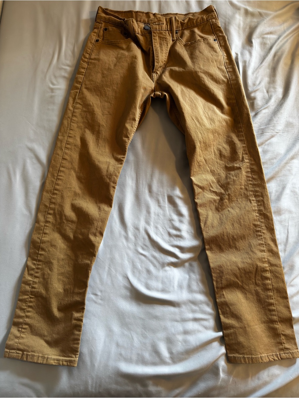 Levi's Men's Khaki Straight-Leg Chinos in Tan